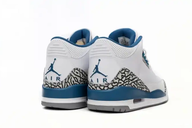 HYPE Jordan Air Wizards 3 CT8532-148 0506